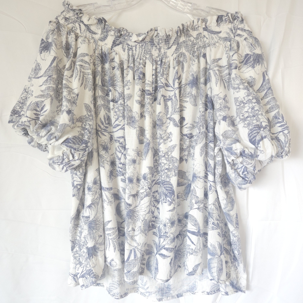Floral Off-Shoulder Top - Blue and White - Picture 6 of 10